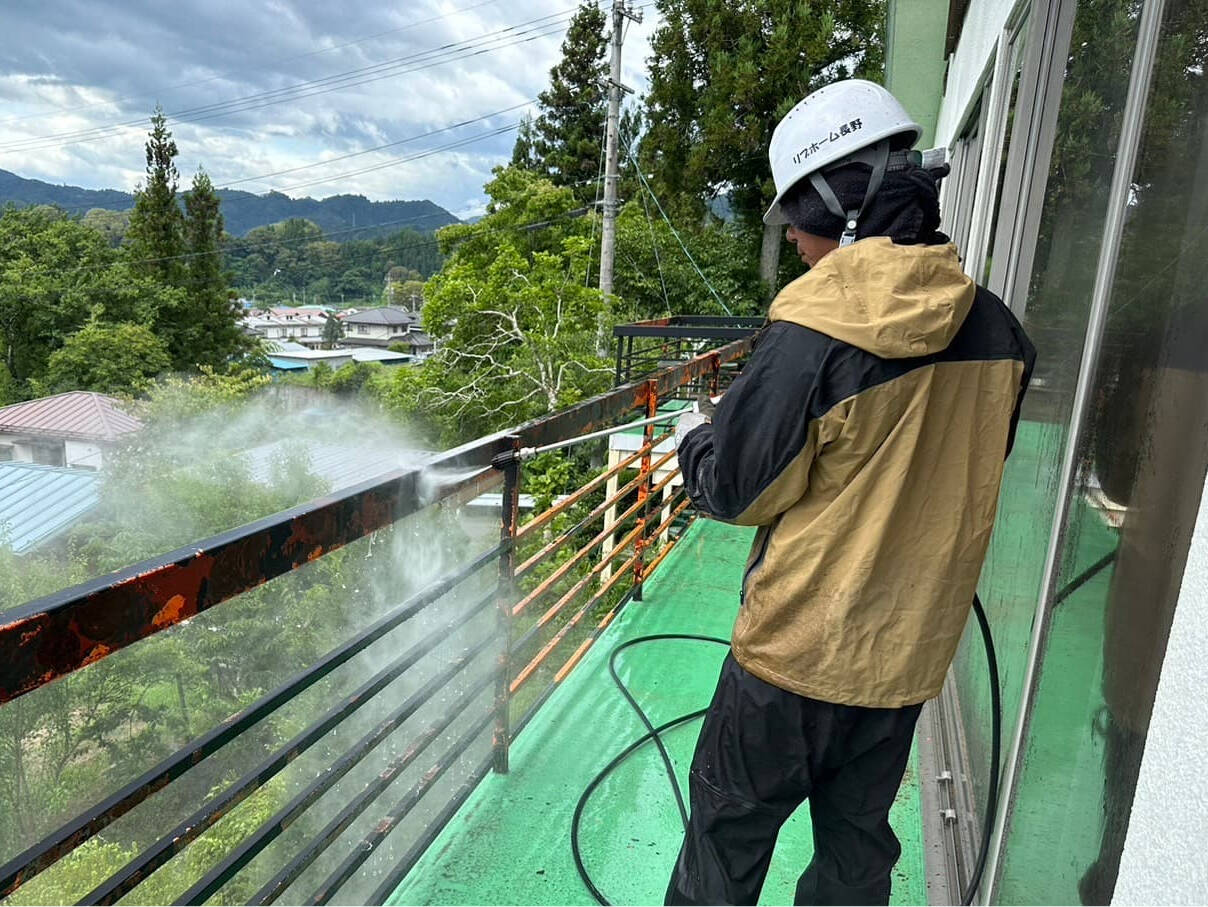 (株)リブホーム長野　塗装工事Image1